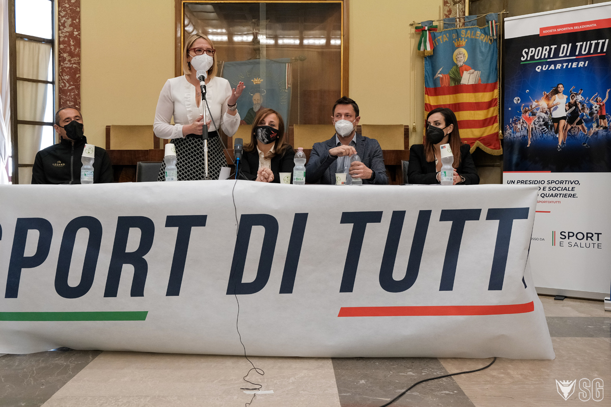 https://www.guiscards.it/wp-content/uploads/2022/04/2022-presentazione-sport-tutti-quartieri-005.jpg