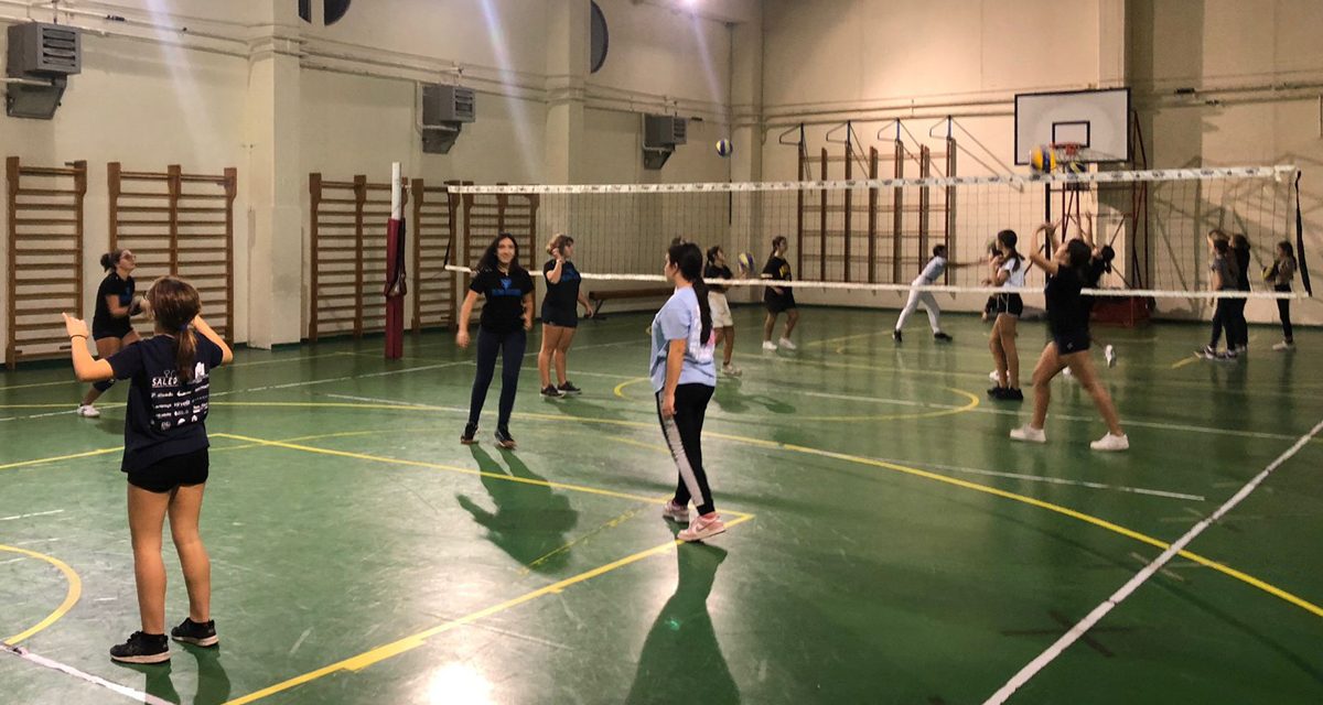 https://www.guiscards.it/wp-content/uploads/2022/11/2022-11-scuola-volley-training-001-1200x640.jpg