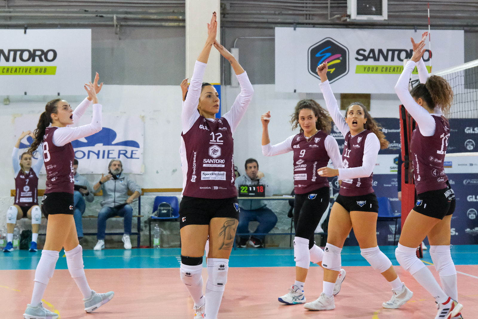 2025-12-volley-g10_010